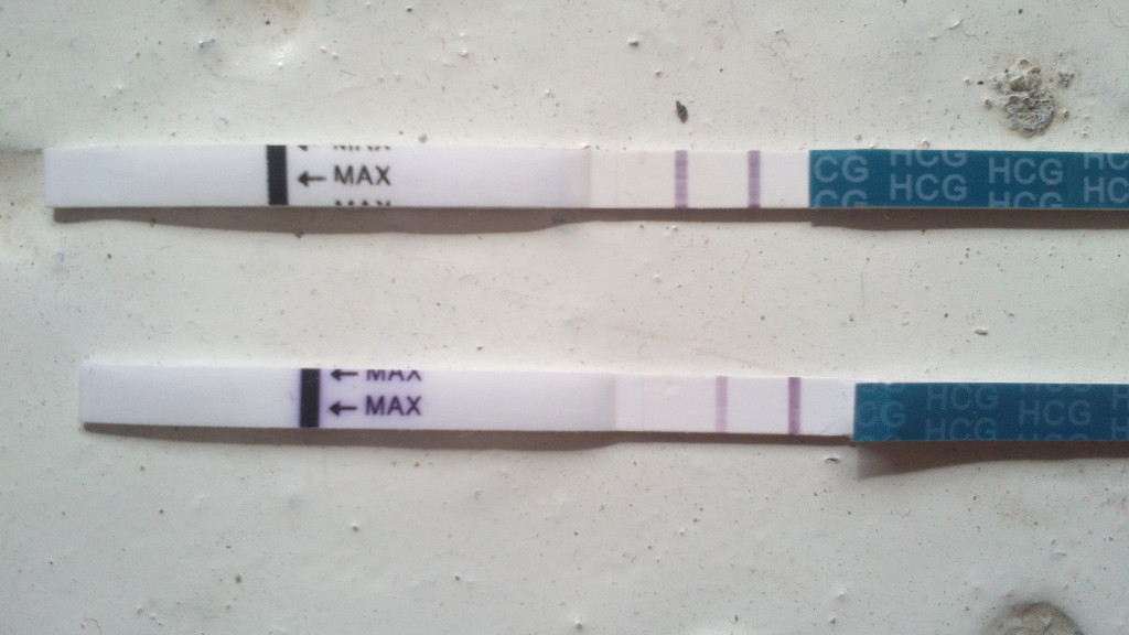 Может ли быть беременность а тест отрицательный. Тест на беременность на 7 день задержки. Тесты до задержки месячных. Отрицательный тест. Тест при внематочной.