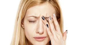 к чему чешется левый глаз во вторник