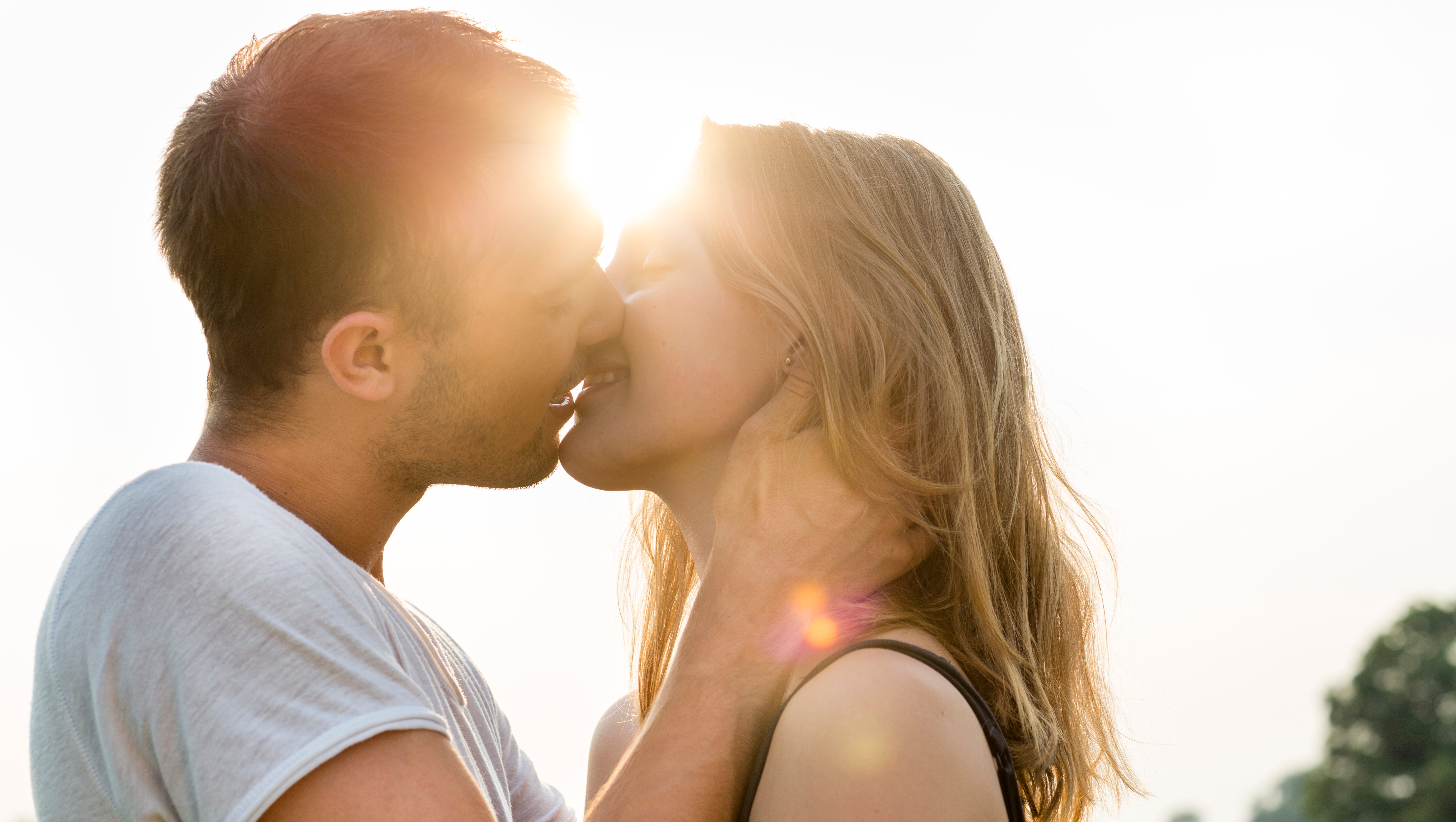 8 преимуществ поцелуев для здоровья 